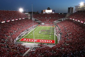 开云网址入口-勇士战胜太阳，库里强势爆发带队重返正轨，库里状态神勇引领球队,勇士队走回正轨